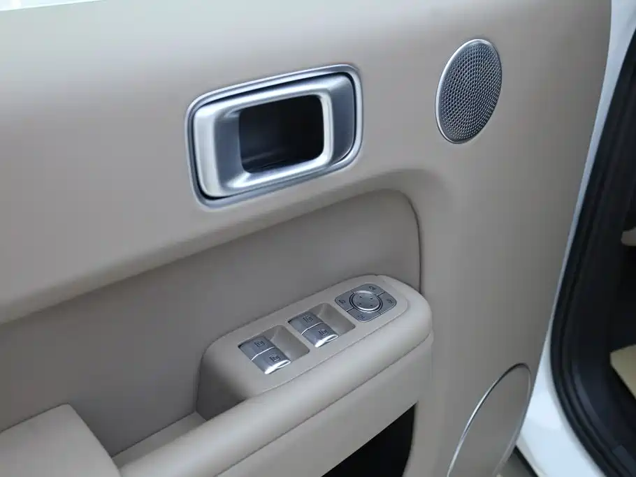 Li Auto Li L8 — миниатюра 11