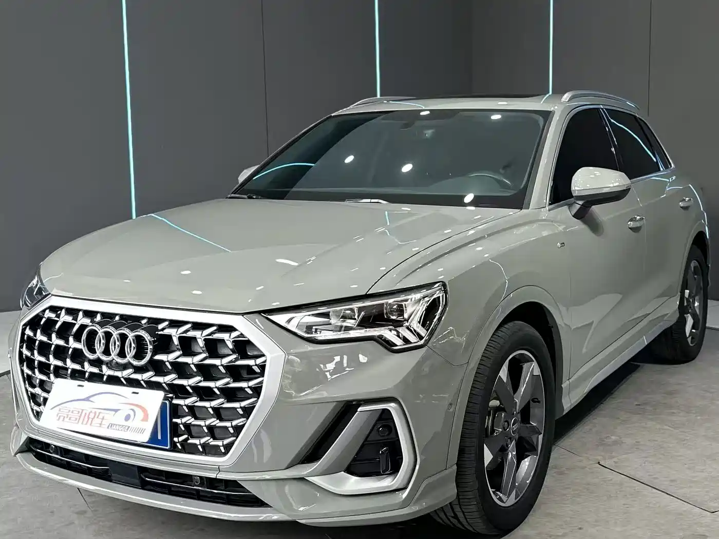 奥迪Q3 2024款 35 TFSI 时尚动感型 2025