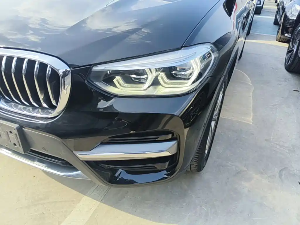 BMW X3 — миниатюра 24