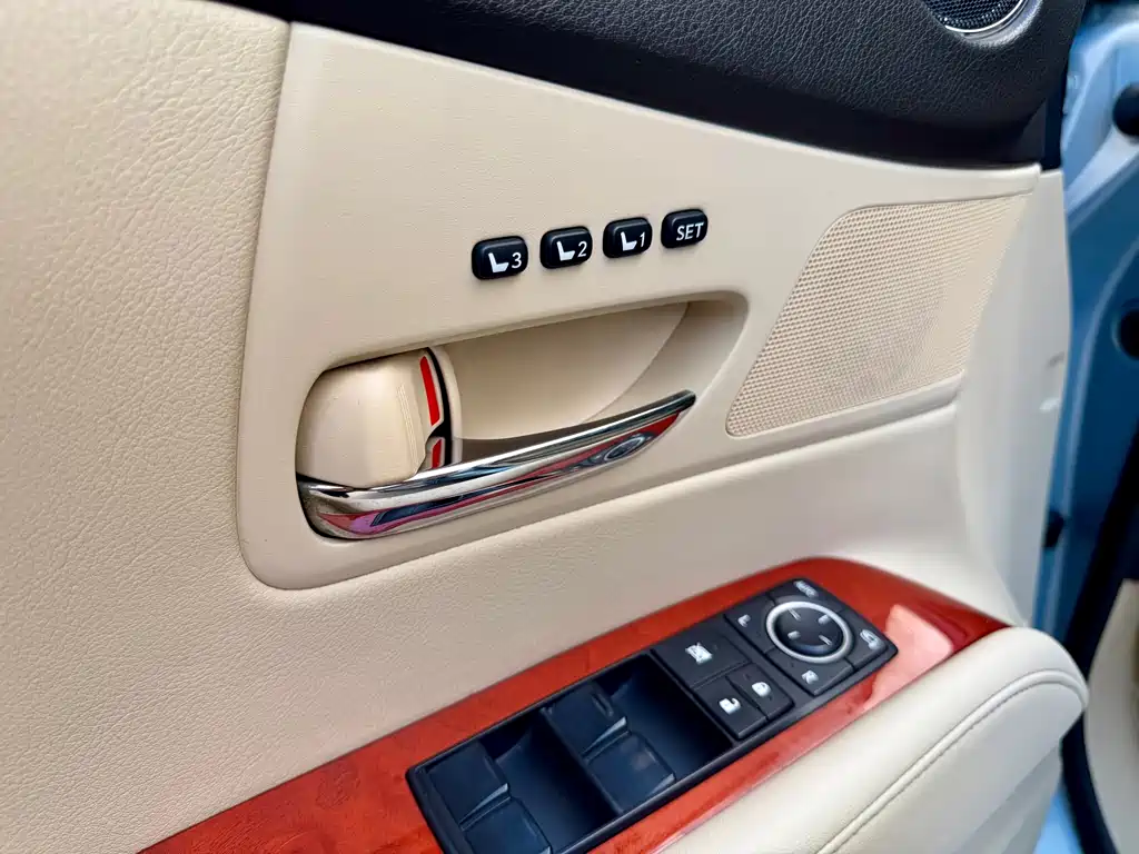Lexus RX Classic — миниатюра 7