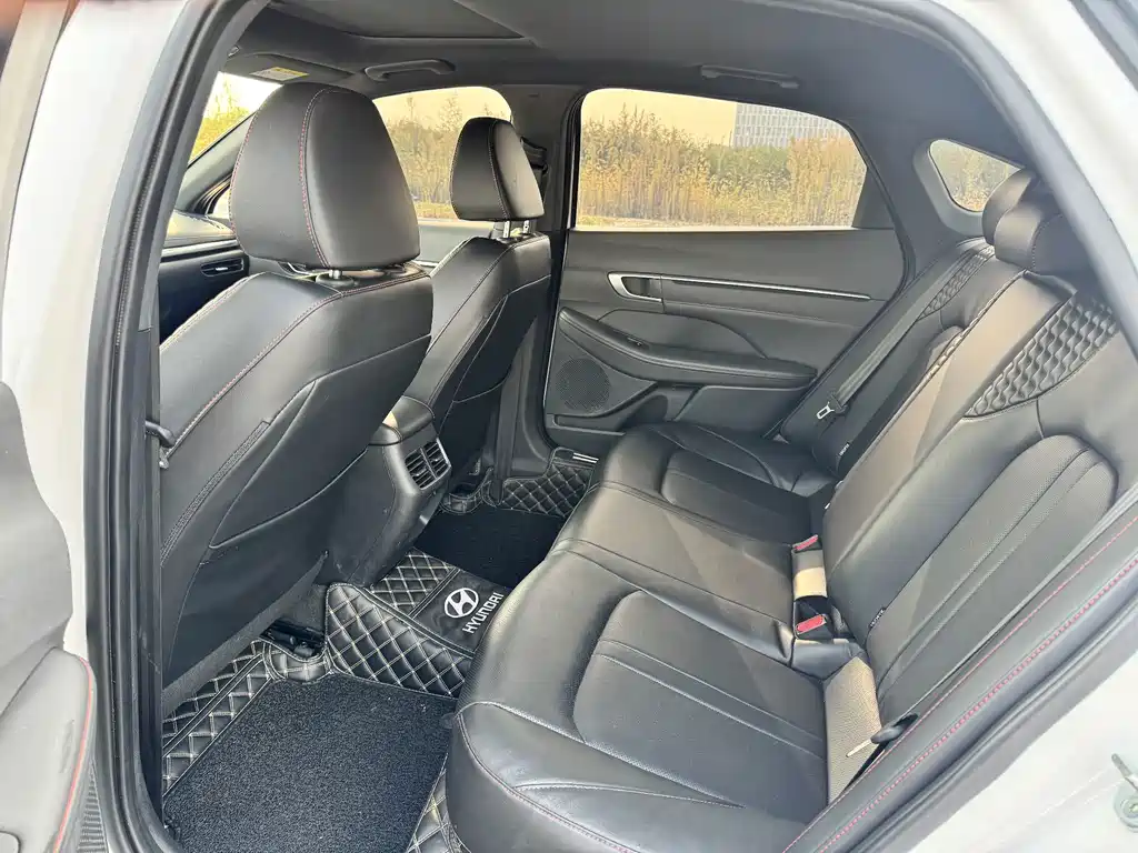 Hyundai Sonata — миниатюра 5