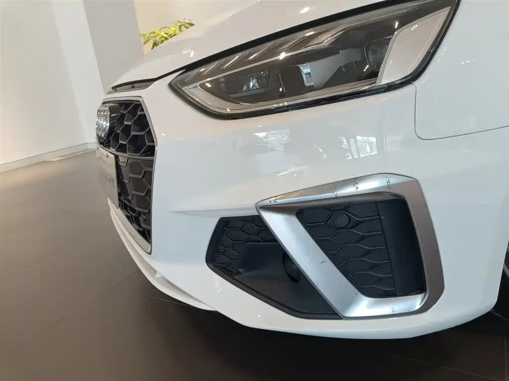 Audi A4L — миниатюра 11