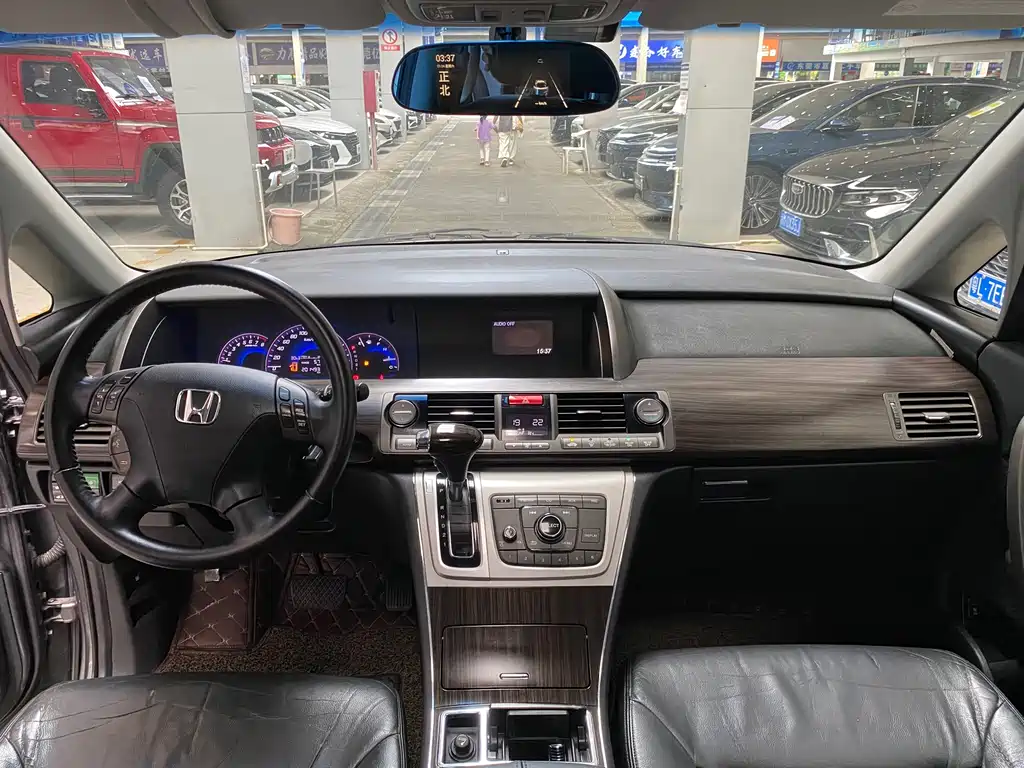 Honda Elysion — миниатюра 7