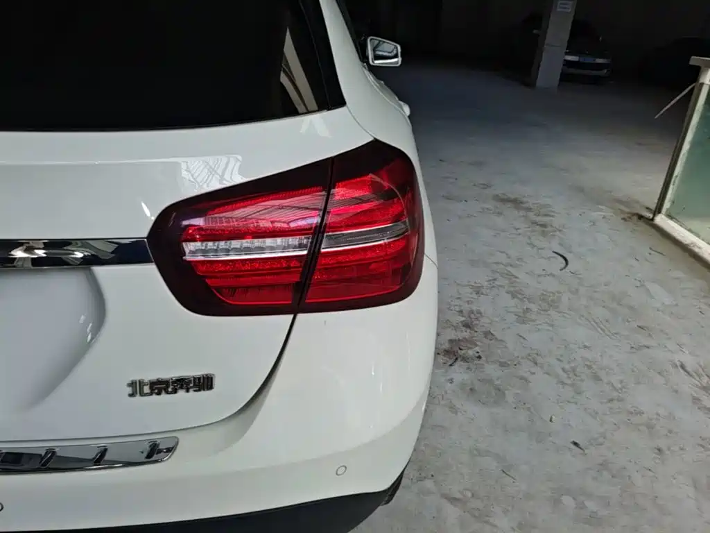 Mercedes-Benz GLA — миниатюра 8