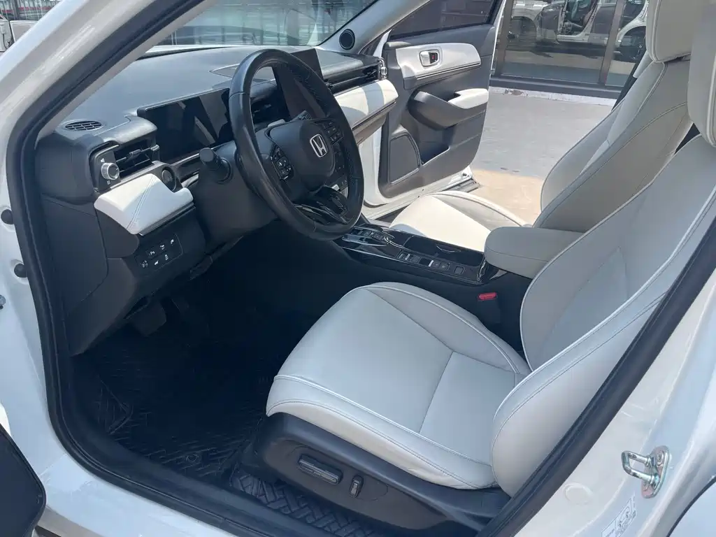 HONDA E: NP1 POLE PAI 1