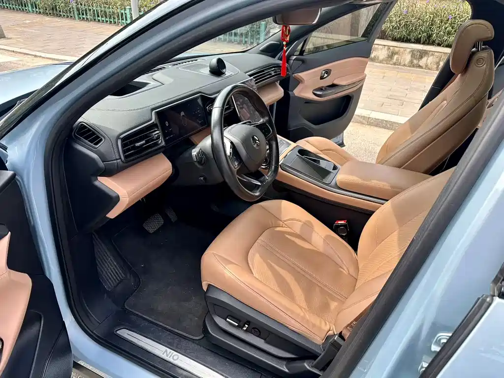 NIO ES6 — миниатюра 6