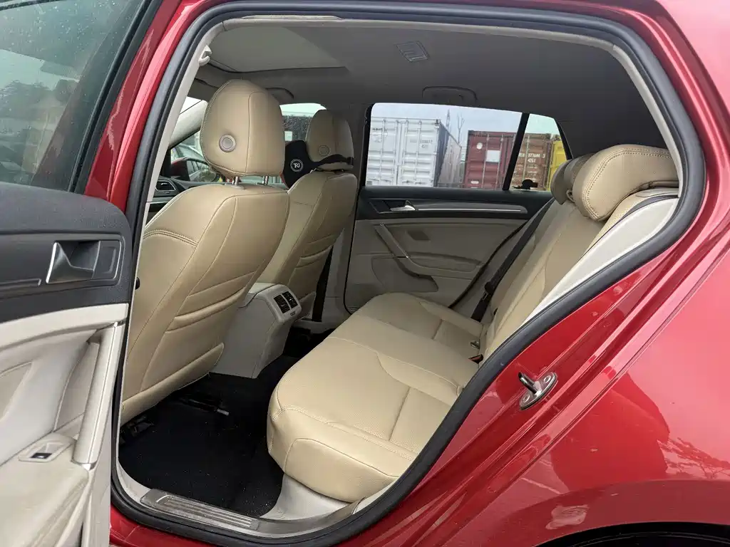 Volkswagen Golf — миниатюра 5