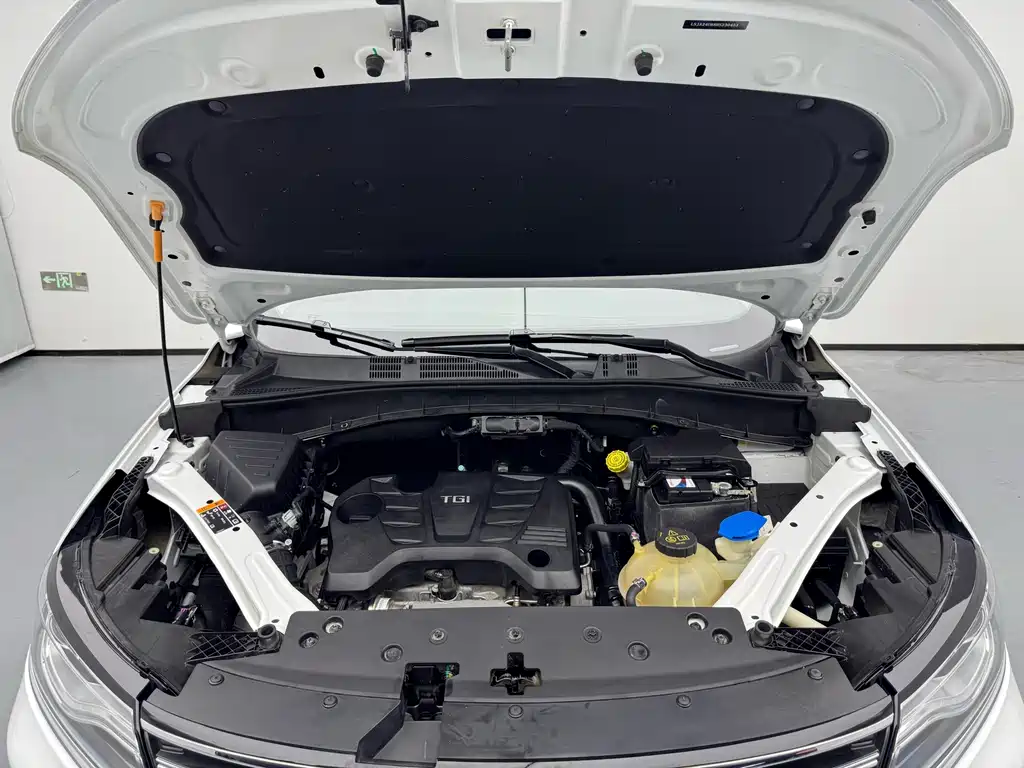 Roewe RX5 — миниатюра 9
