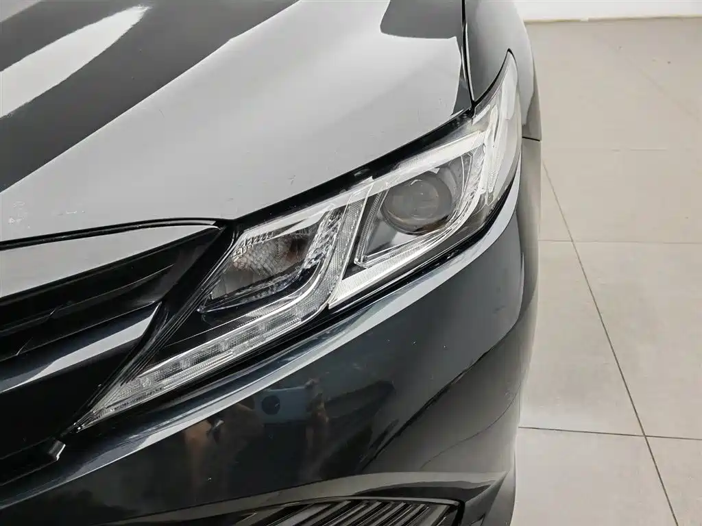 Toyota Camry 2018 2.0E Elite