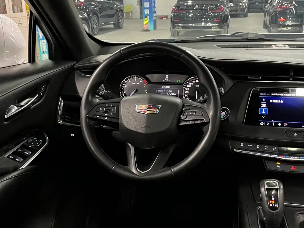 Cadillac XT4 — миниатюра 17
