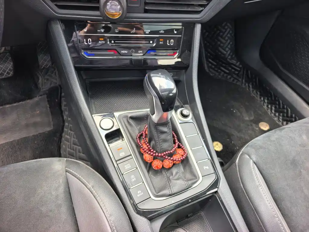 Volkswagen Sagitar — миниатюра 13
