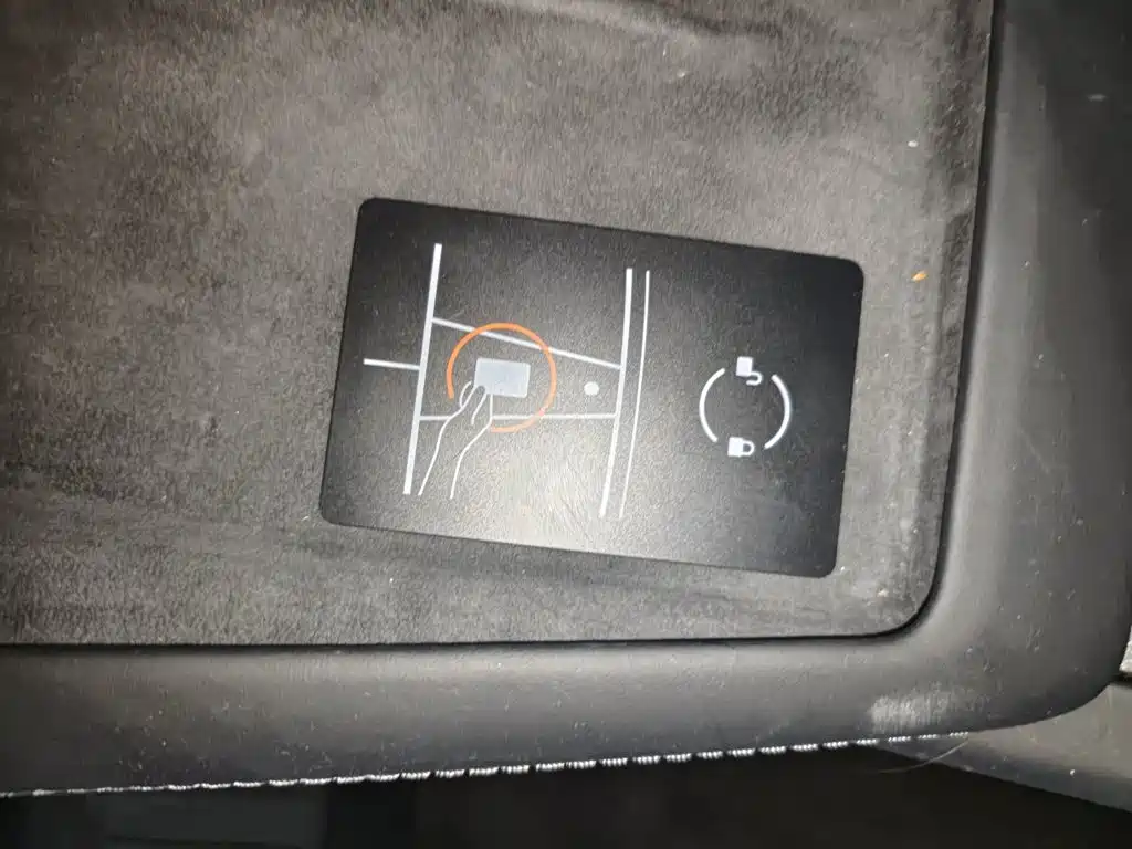 Tesla Model 3 — миниатюра 11
