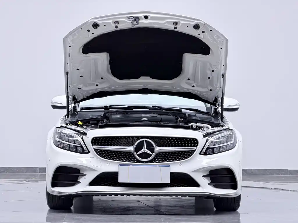 Mercedes-Benz C-Class — миниатюра 16