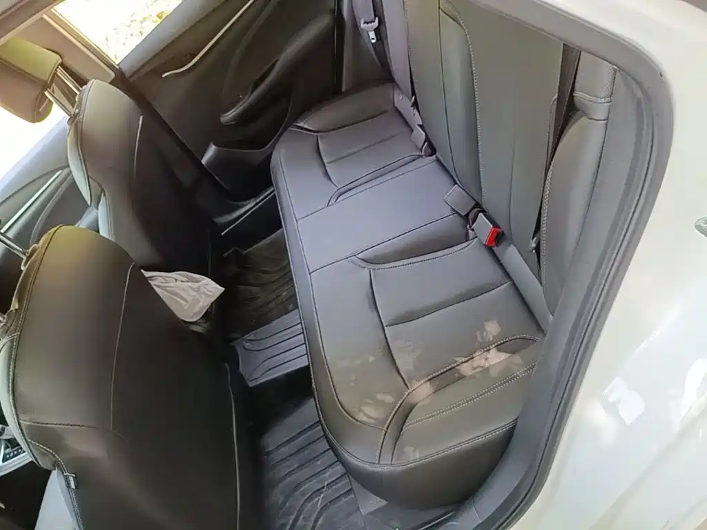 Buick Excelle — миниатюра 17