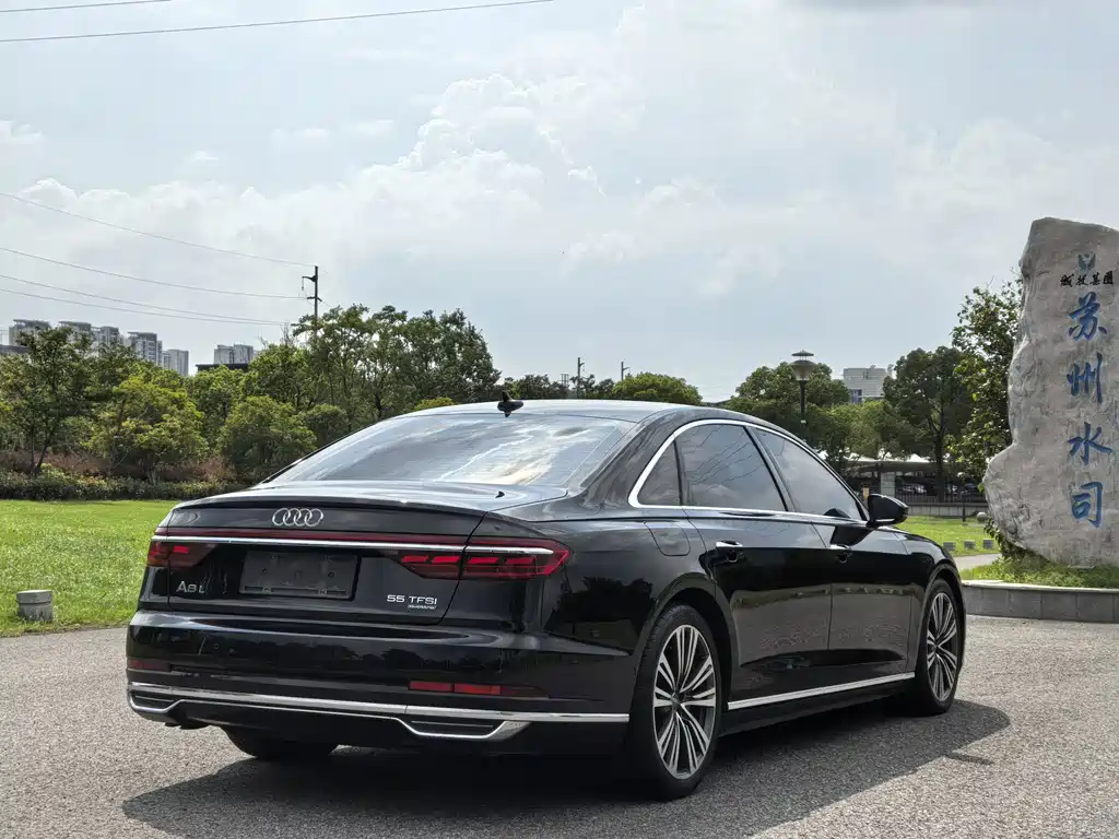 Audi A8 — миниатюра 18
