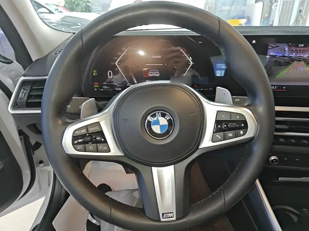 BMW 3 Series — миниатюра 11