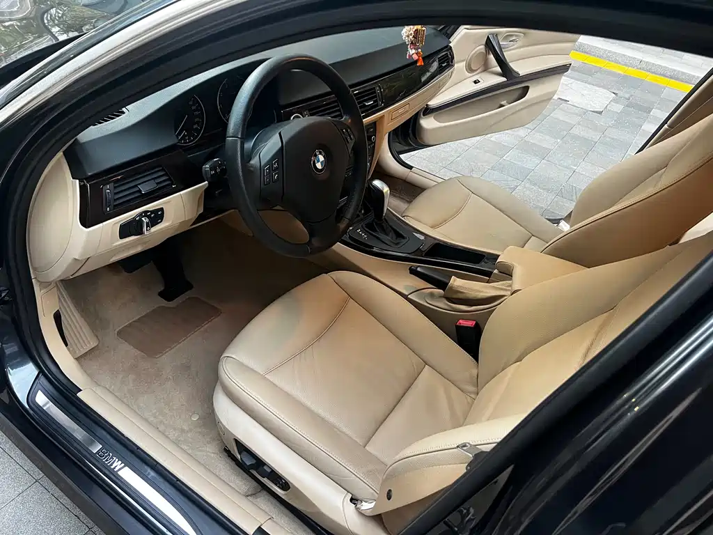 BMW 3 Series — миниатюра 13