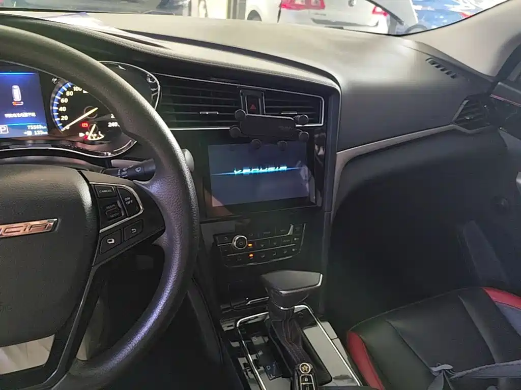 Venucia D60 — миниатюра 10