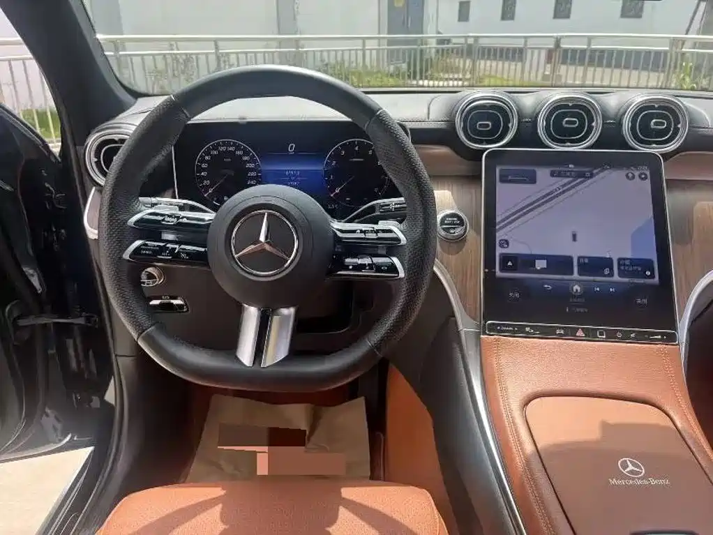 Mercedes-Benz GLC — миниатюра 8