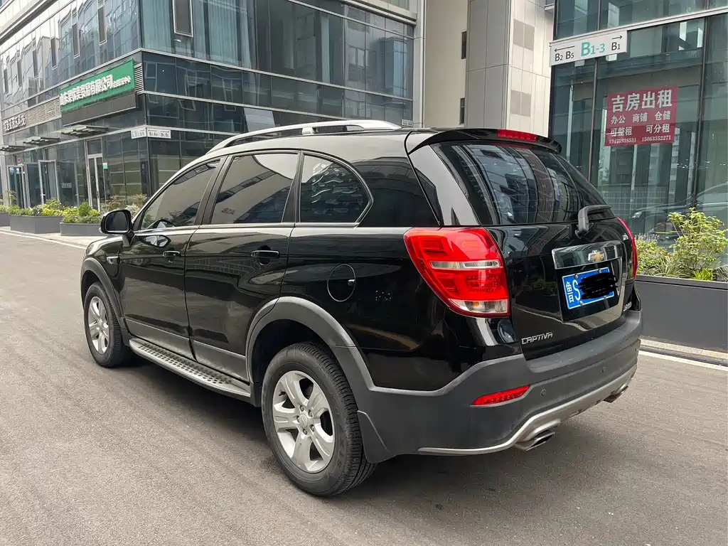 Chevrolet Captiva — миниатюра 9