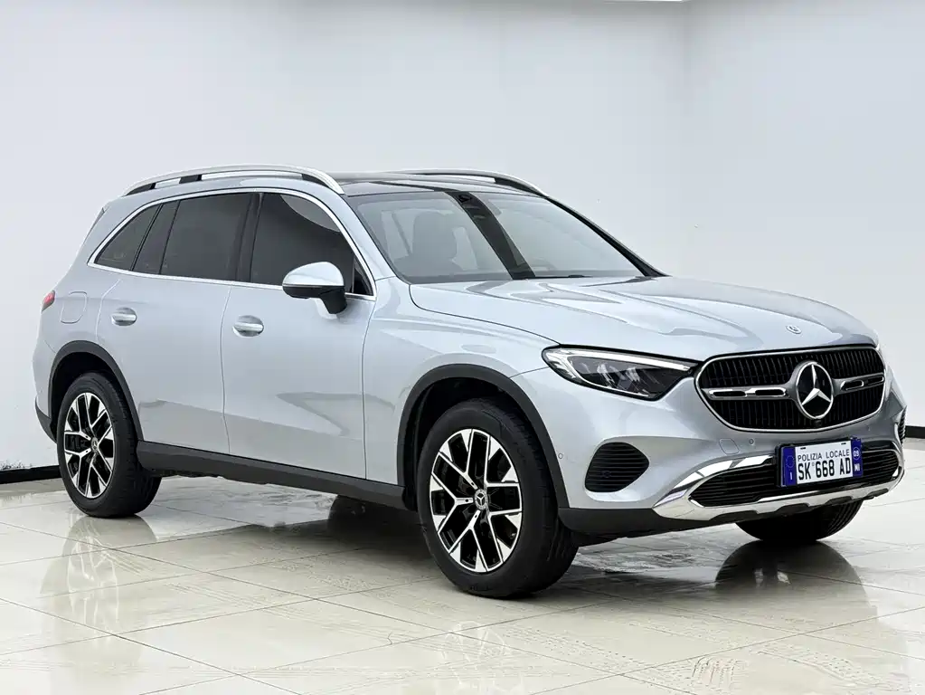 Mercedes-Benz GLC 2023 GLC 260 L 4MATIC 5 мест