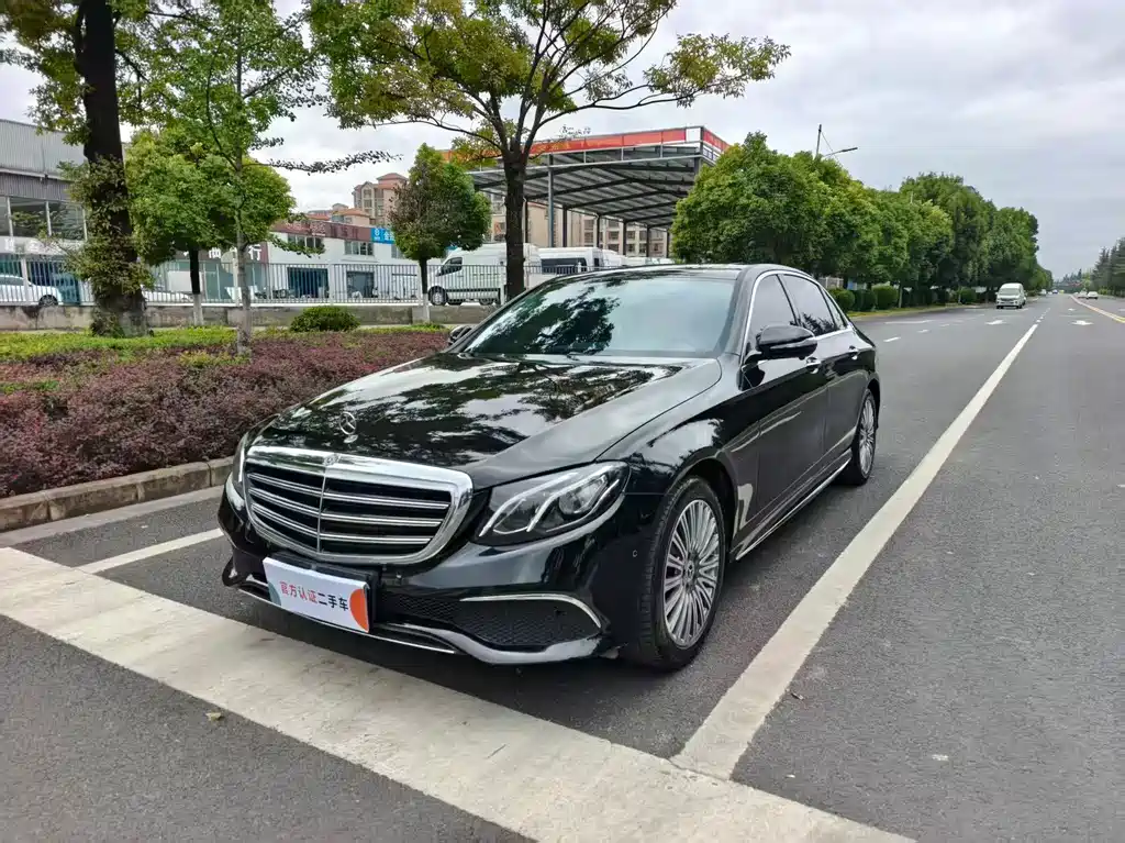 Mercedes-Benz E-Class — миниатюра 2
