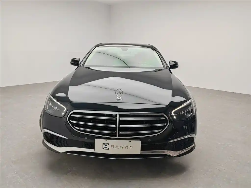 Mercedes-Benz E-Class — миниатюра 14
