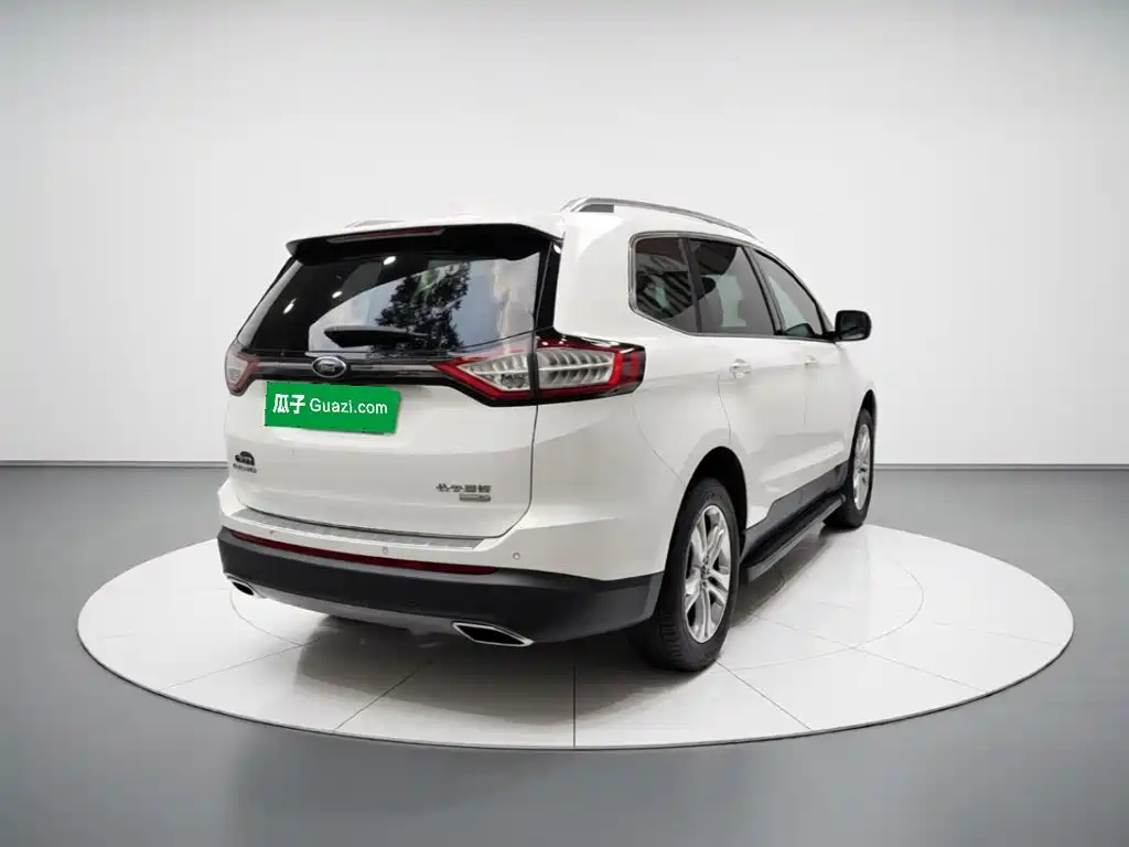 Ford Edge — миниатюра 4