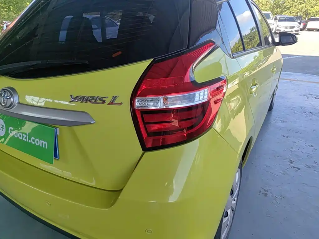 Toyota Yaris L — миниатюра 8