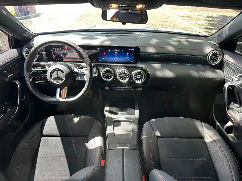 Mercedes-Benz A-Class — миниатюра 8
