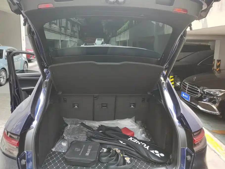 Porsche Macan — миниатюра 4