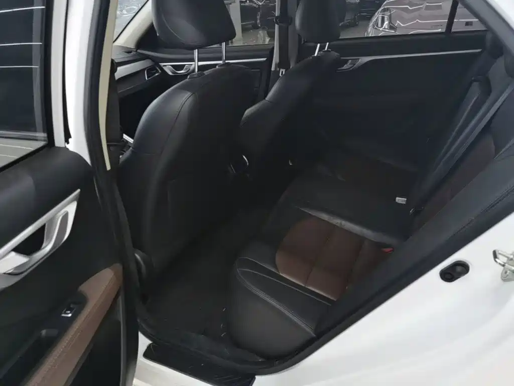 Geely Vision — миниатюра 17