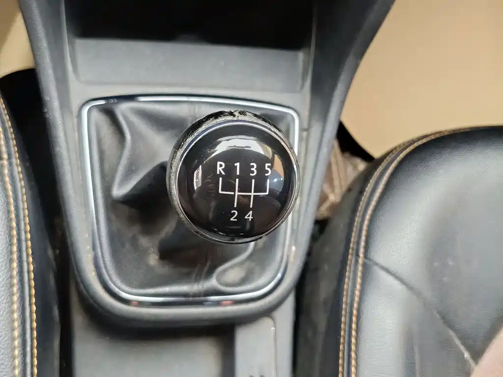 Volkswagen Jetta — миниатюра 19