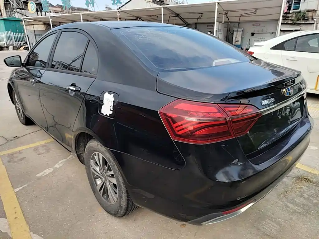 Geely Emgrand — миниатюра 5