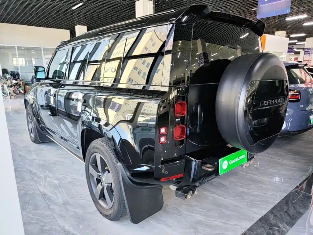 Land Rover Defender — миниатюра 5