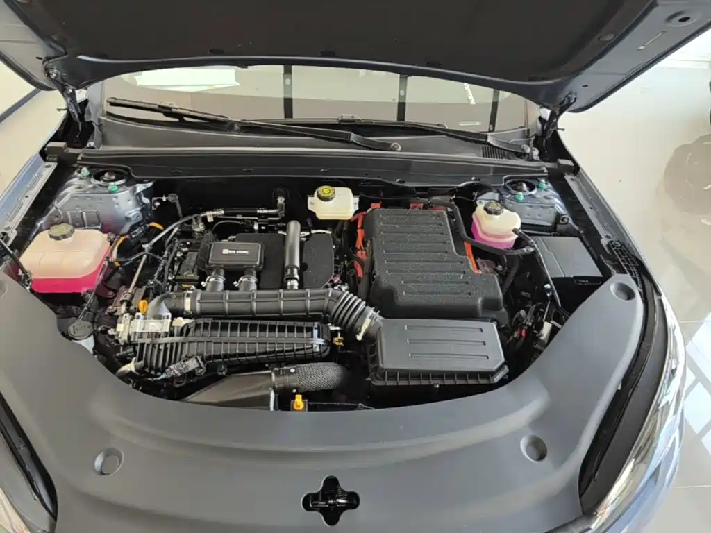 BYD Seal 05 DM-i — миниатюра 20