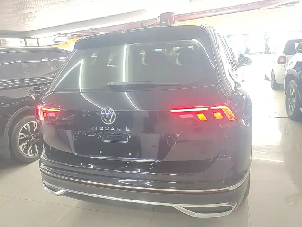 Volkswagen Tiguan L — миниатюра 6
