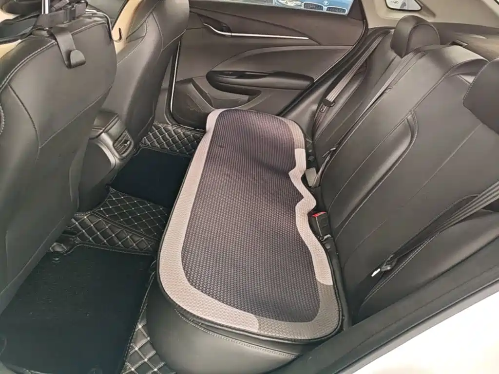 Buick Excelle — миниатюра 17