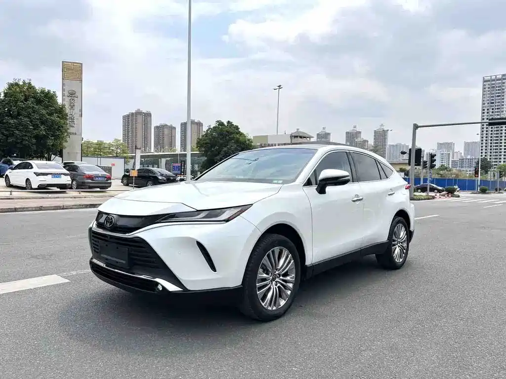 Купить Toyota Harrier