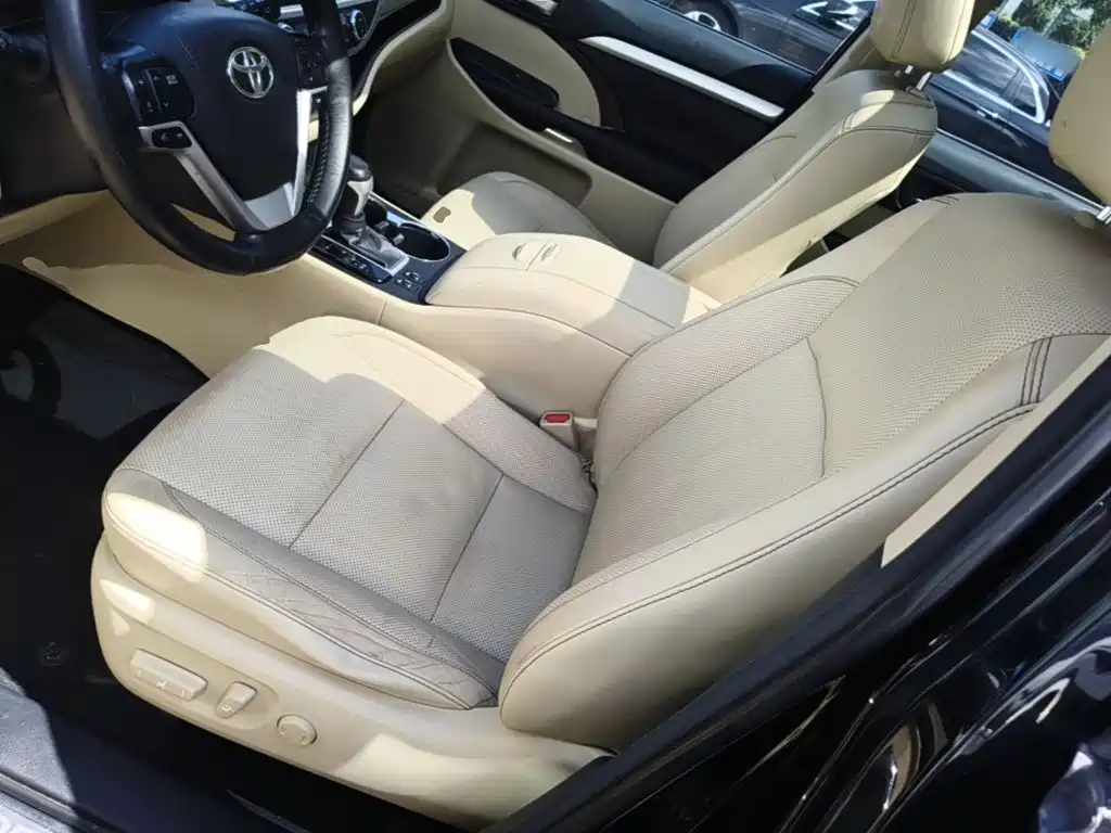 Toyota Highlander — миниатюра 11