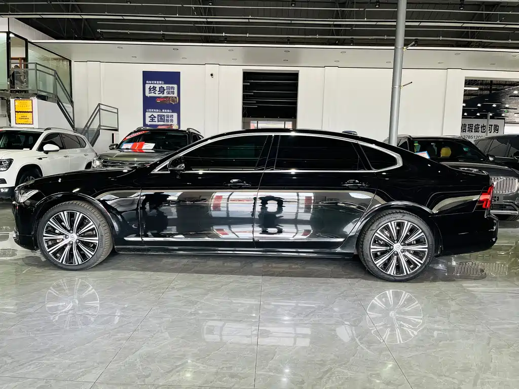 Volvo S90 — миниатюра 4