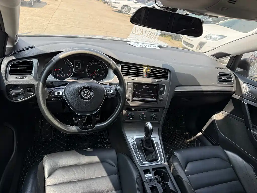 Volkswagen Golf — миниатюра 6