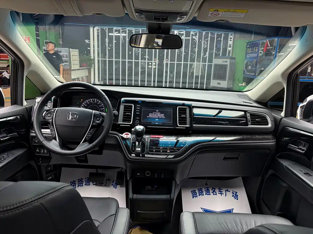 Honda Elysion — миниатюра 7
