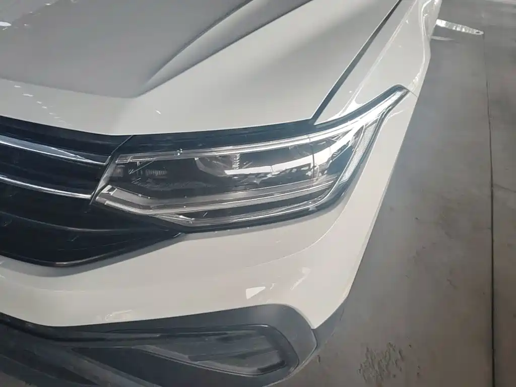Volkswagen Tiguan L — миниатюра 24