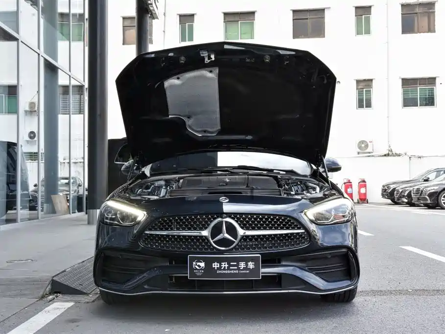 Mercedes-Benz C-Class — миниатюра 7