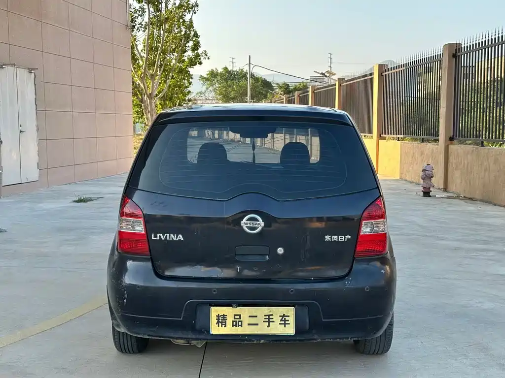 Nissan Livina — миниатюра 8