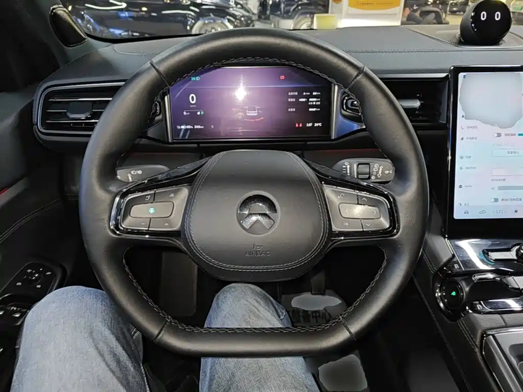 NIO ES8 — миниатюра 11