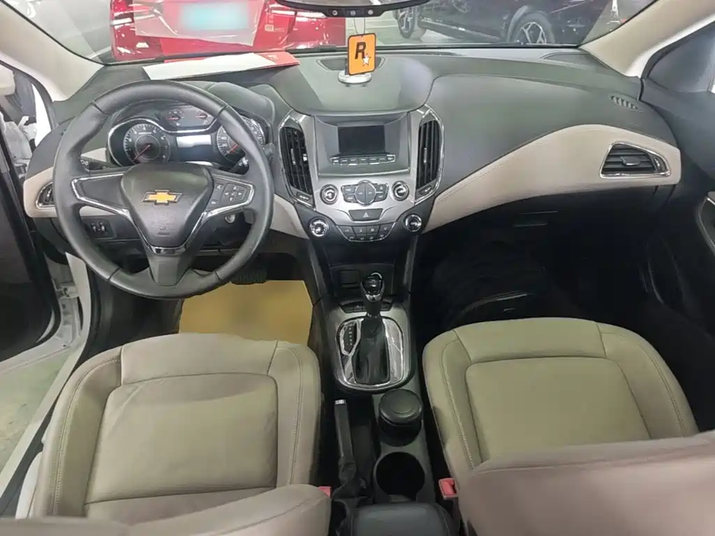 Chevrolet Cruze — миниатюра 10
