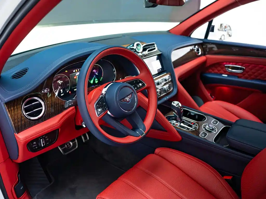 Bentley Bentayga — миниатюра 7