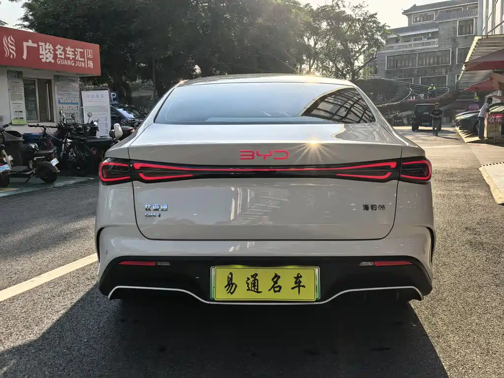 BYD SEAL 06 NEW ENERGY